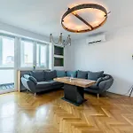 Stary Browar Jungle Apartment